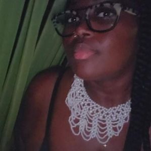 Imitation Pearl Bib Choker Necklace